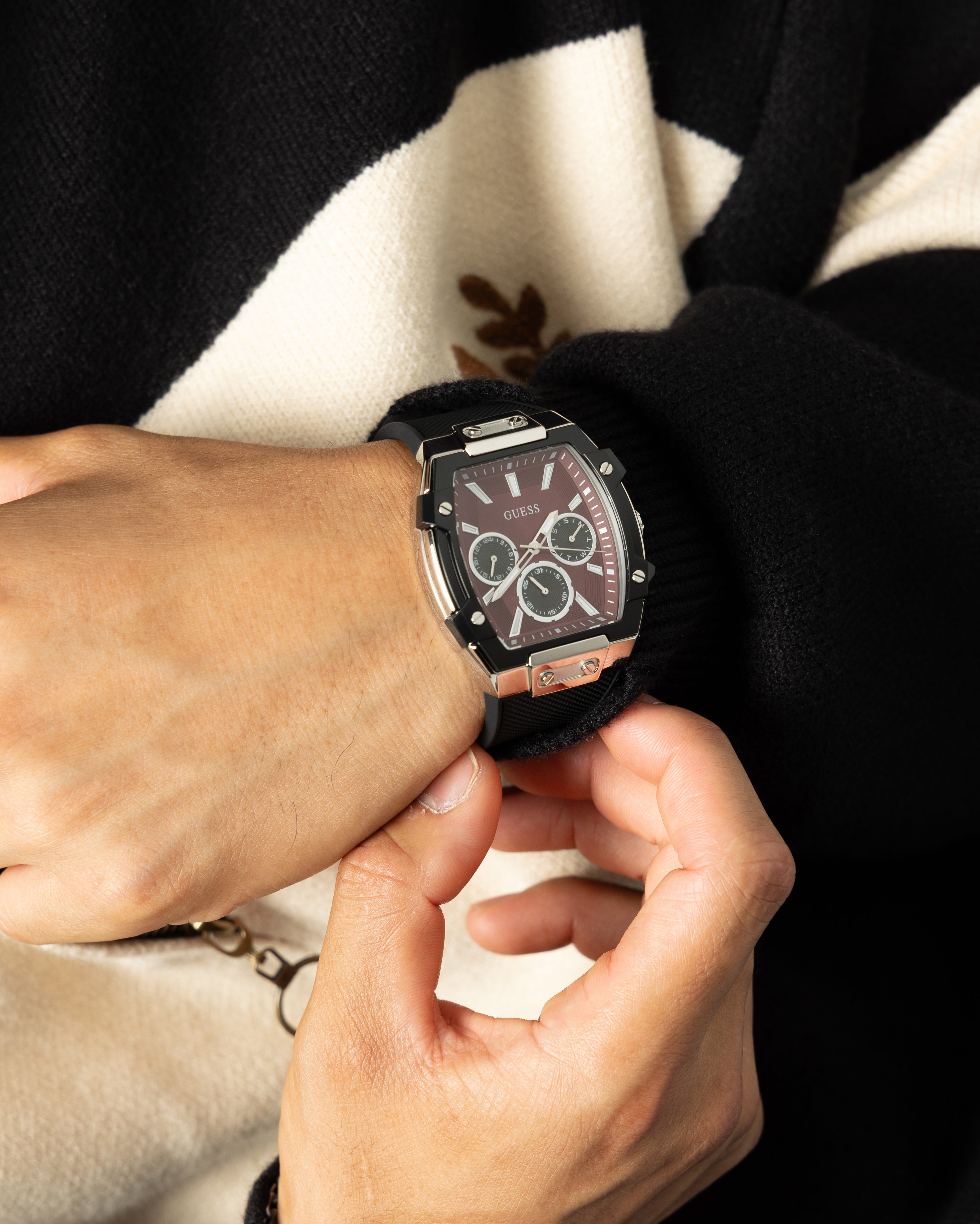 Guess Mainline Phoenix Watch Silver/Black